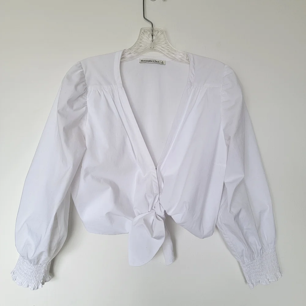 Abercrombie & Fitch White Tie-Front Puff Sleeve Blouse